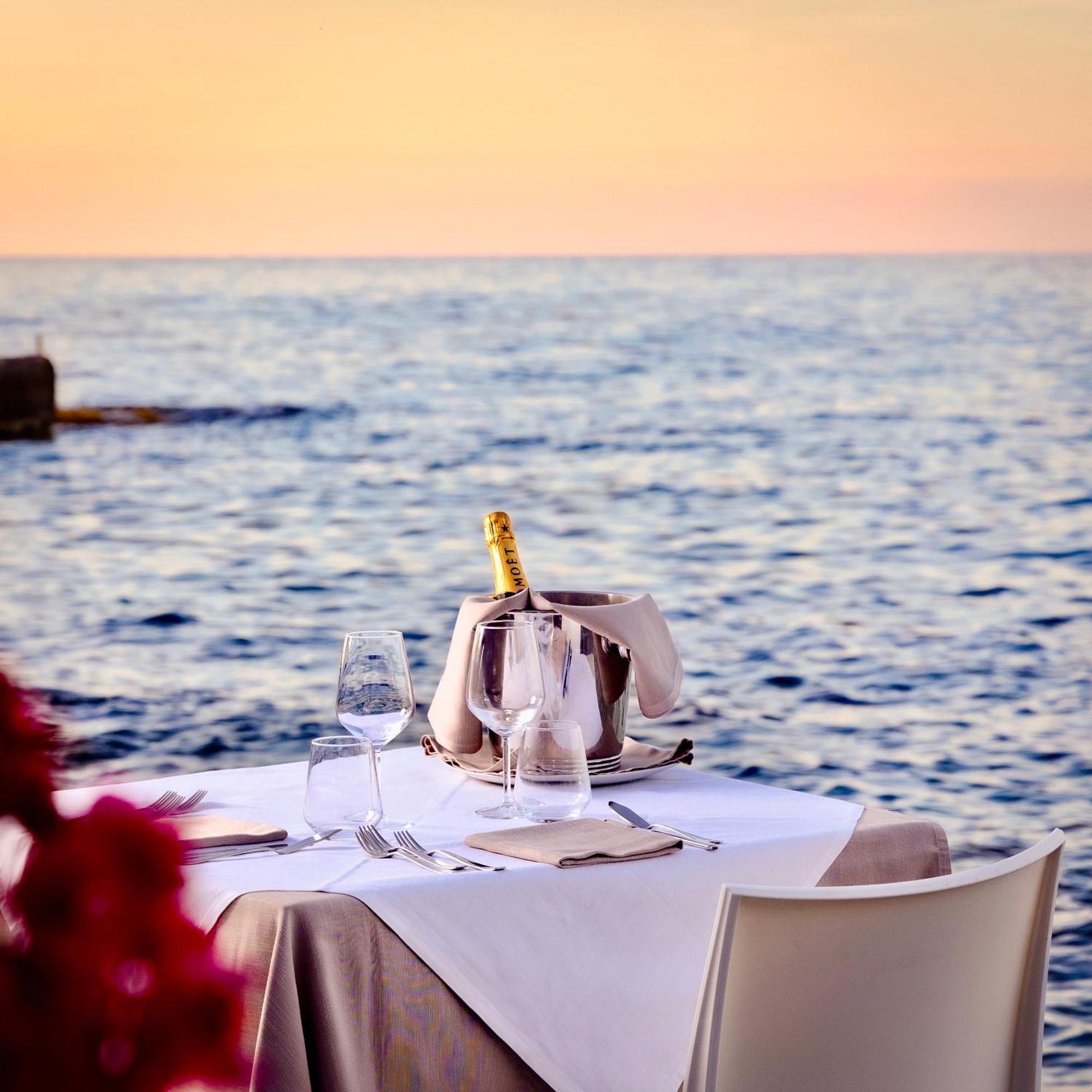 Riva Smeralda Camping Lodge Milazzo Ngoại thất bức ảnh