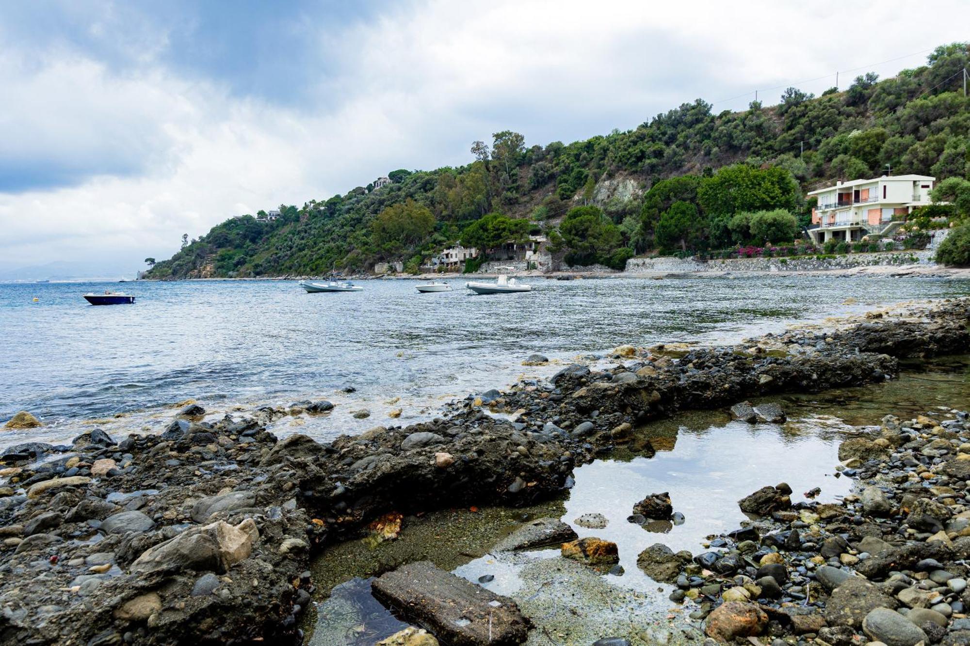 Riva Smeralda Camping Lodge Milazzo Ngoại thất bức ảnh