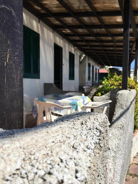 Riva Smeralda Camping Lodge Milazzo Ngoại thất bức ảnh